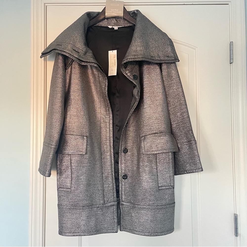 $950.00 w/tag Diane Von Furstenberg SOLD OUT metallic silver oversize coat sz 6